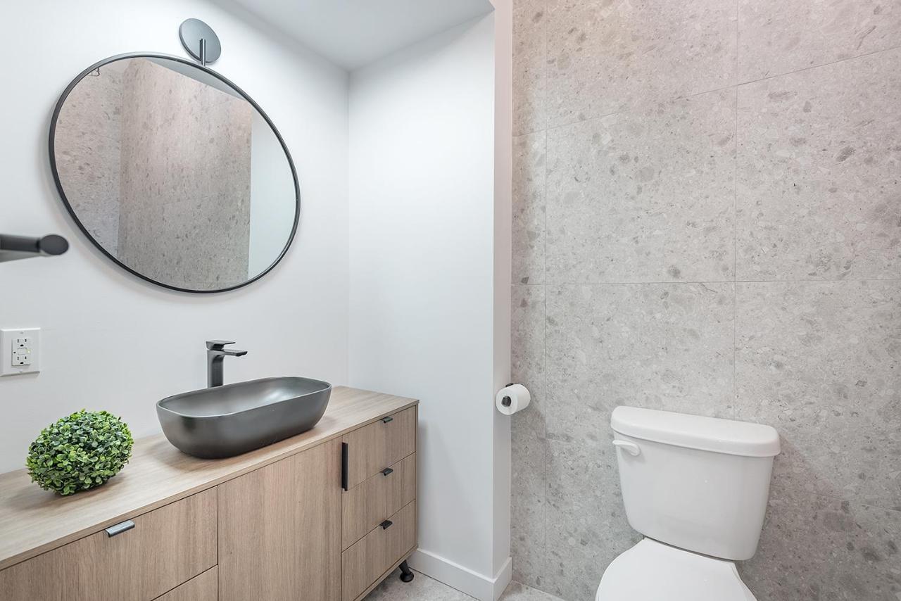 Free Parking Prime Location New Modern Condo Brossard Εξωτερικό φωτογραφία